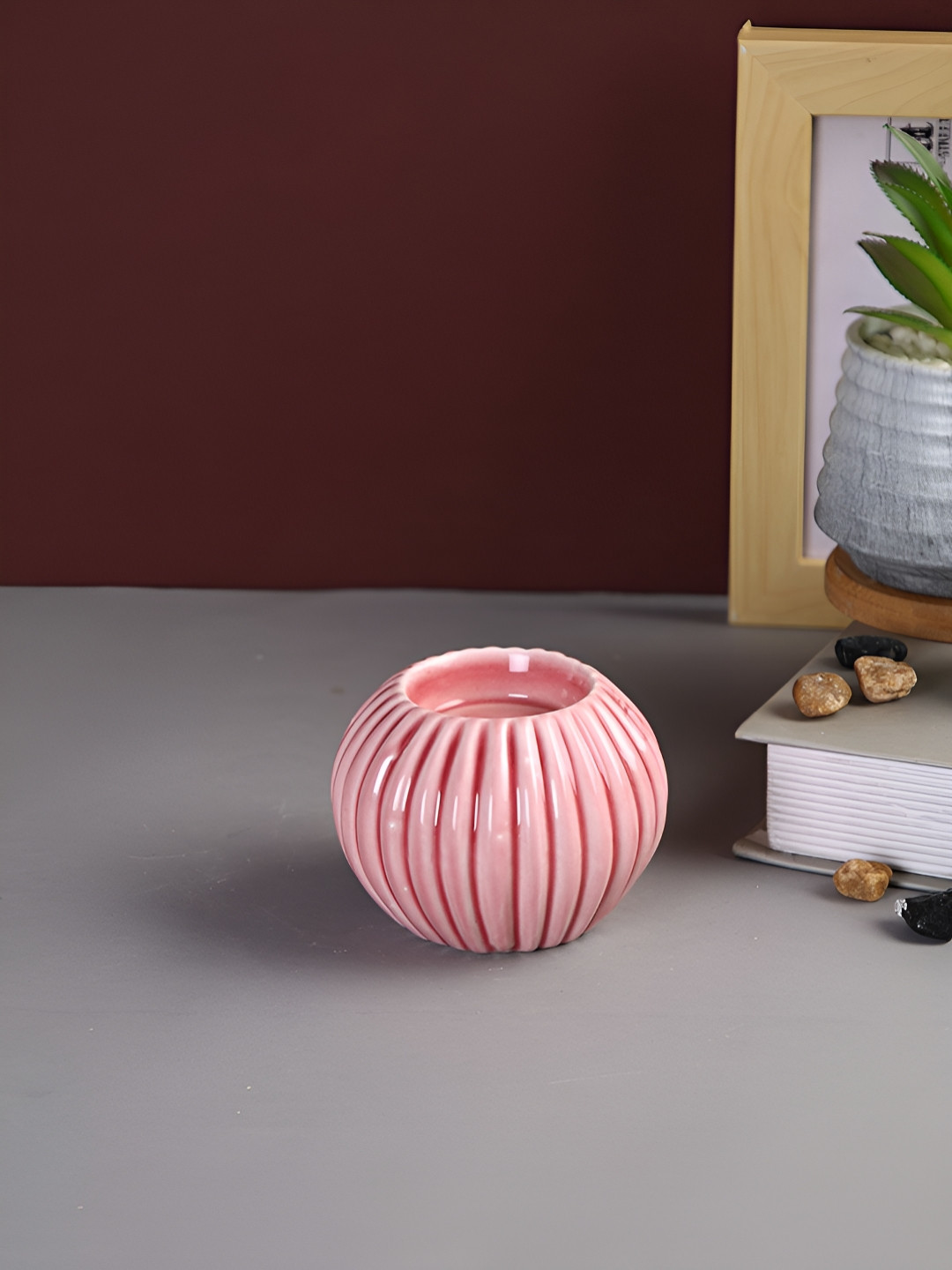 TAYHAA Pink Swirl Round Shaped Ceramic Candle Holder