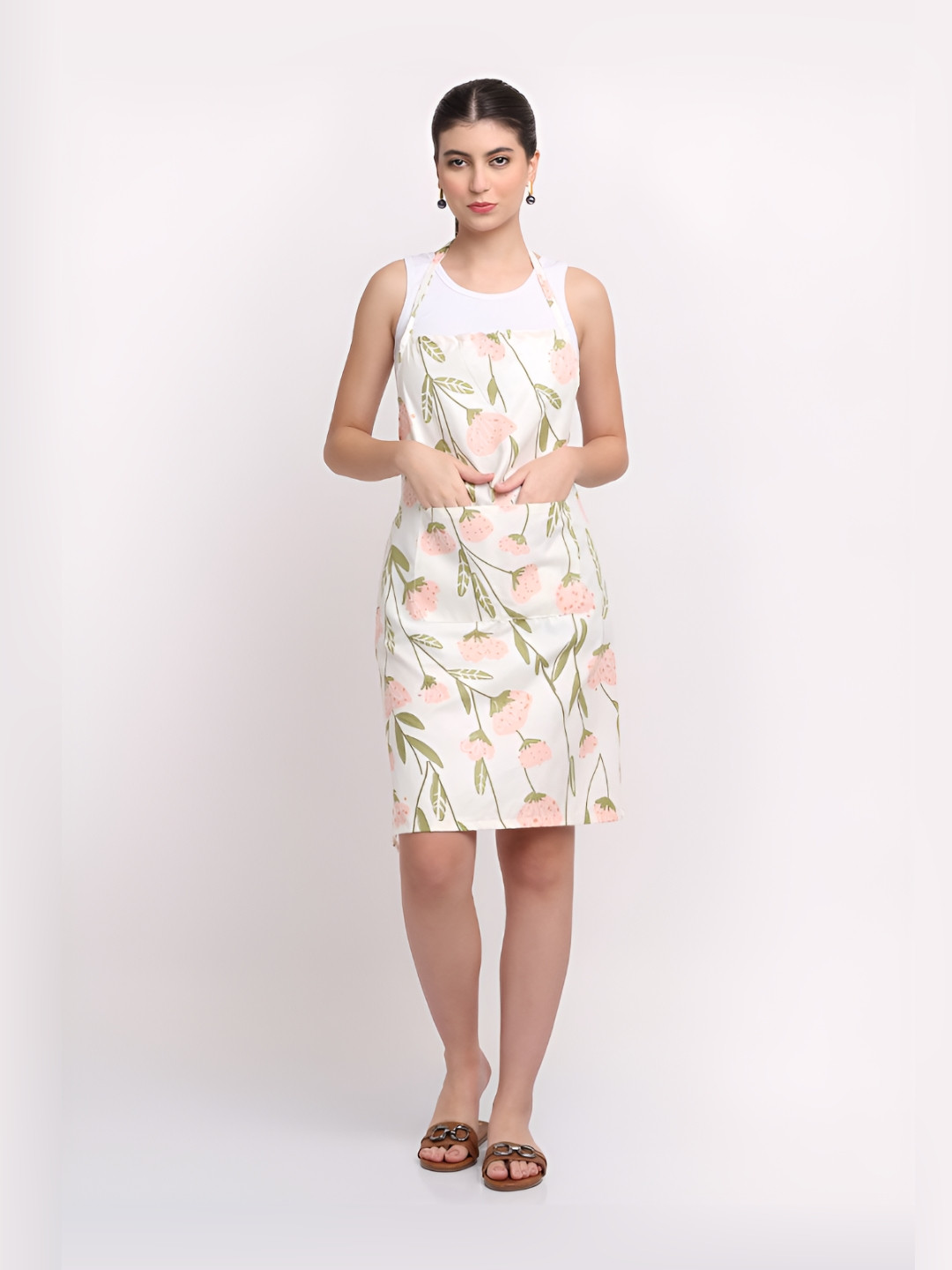 Arrabi Off White & Green Floral Printed Cotton Aprons With Pockets