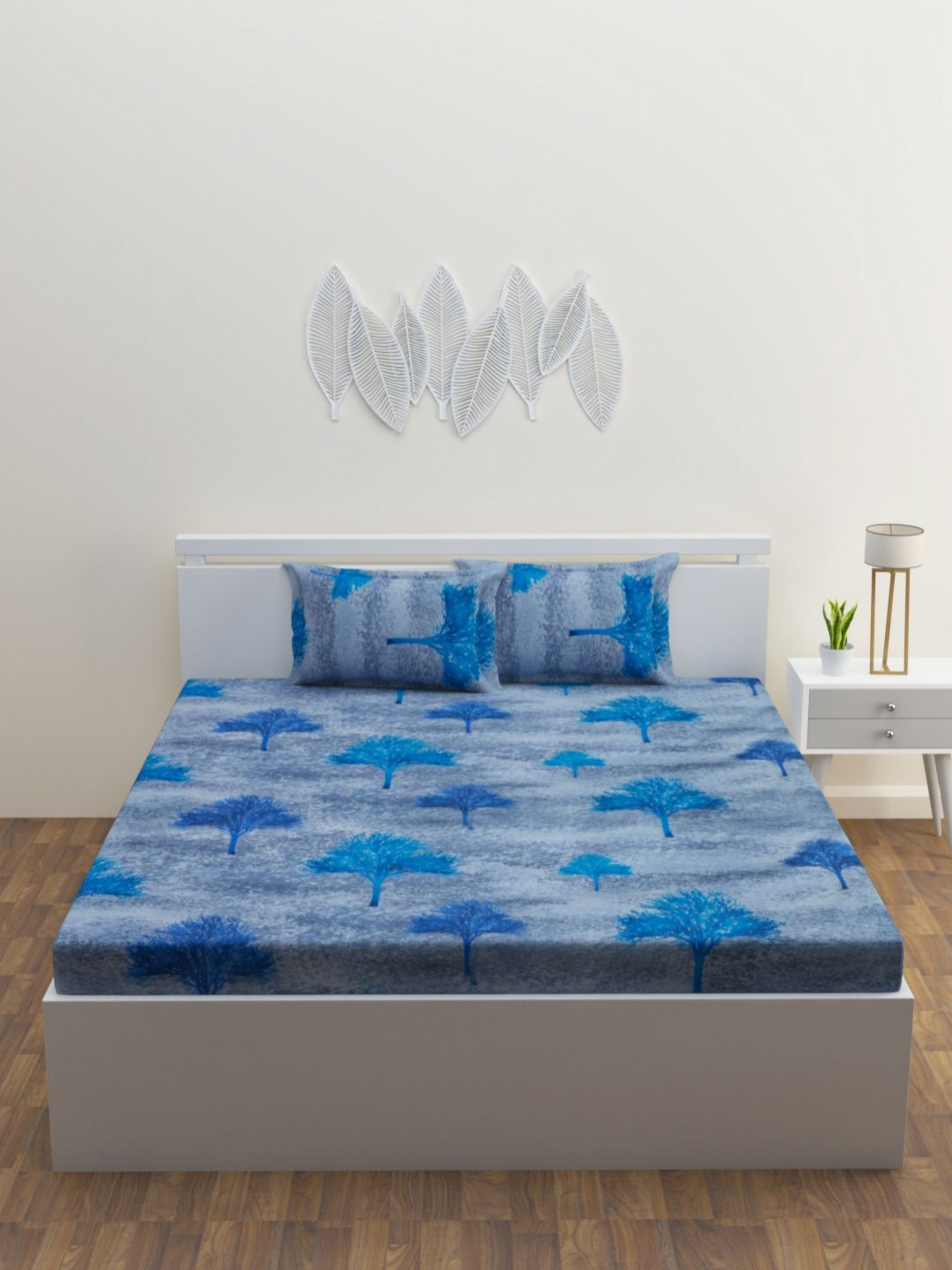 HAPPY HUES Artisan Collection Blue Floral Cotton 180 TC King Fine Bedsheet with 2 Pillow Covers-17 x 27 inches