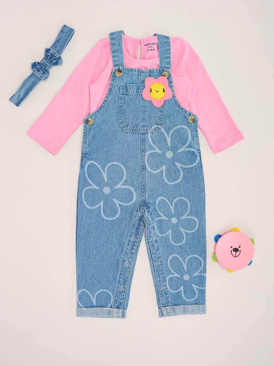 Pantaloons Baby Girls Printed Straight Leg Denim Dungaree With Top And Hairband
