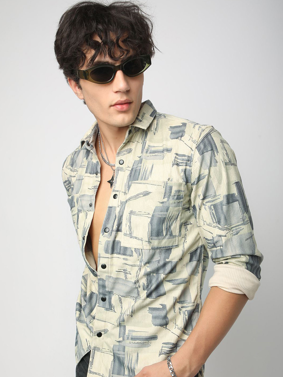 VASTRADO Men Classic Slim Fit Printed Double Pocket Corduroy Overshirt