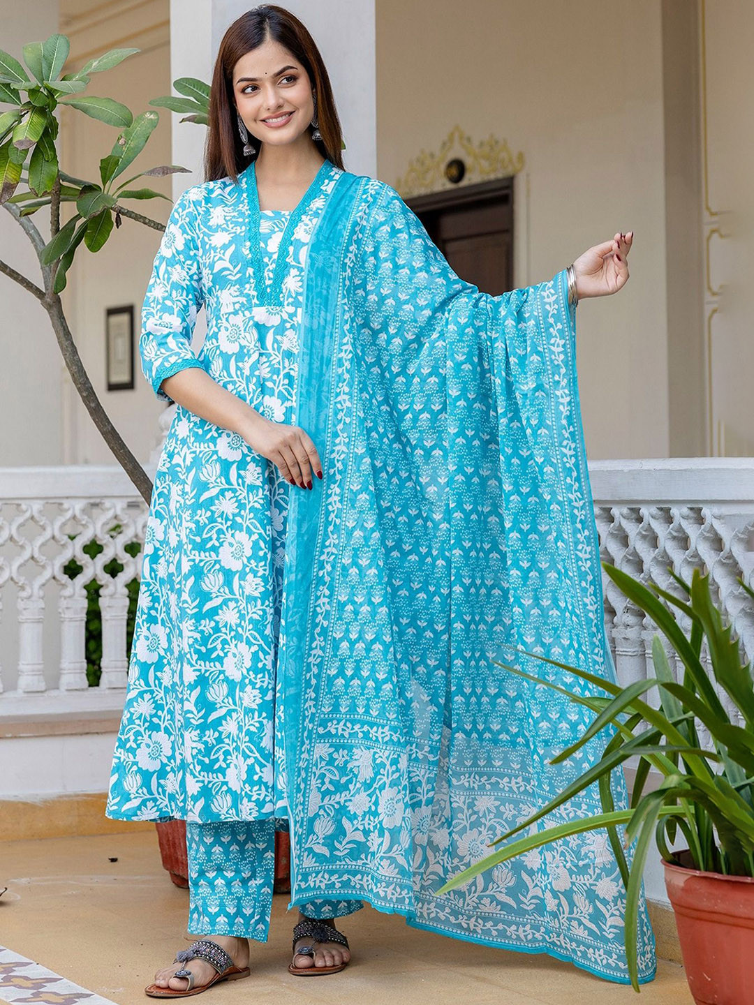 PARTHVI Floral Printed Regular Pure Cotton Anarkali Kurta With Trouser With Dupatta