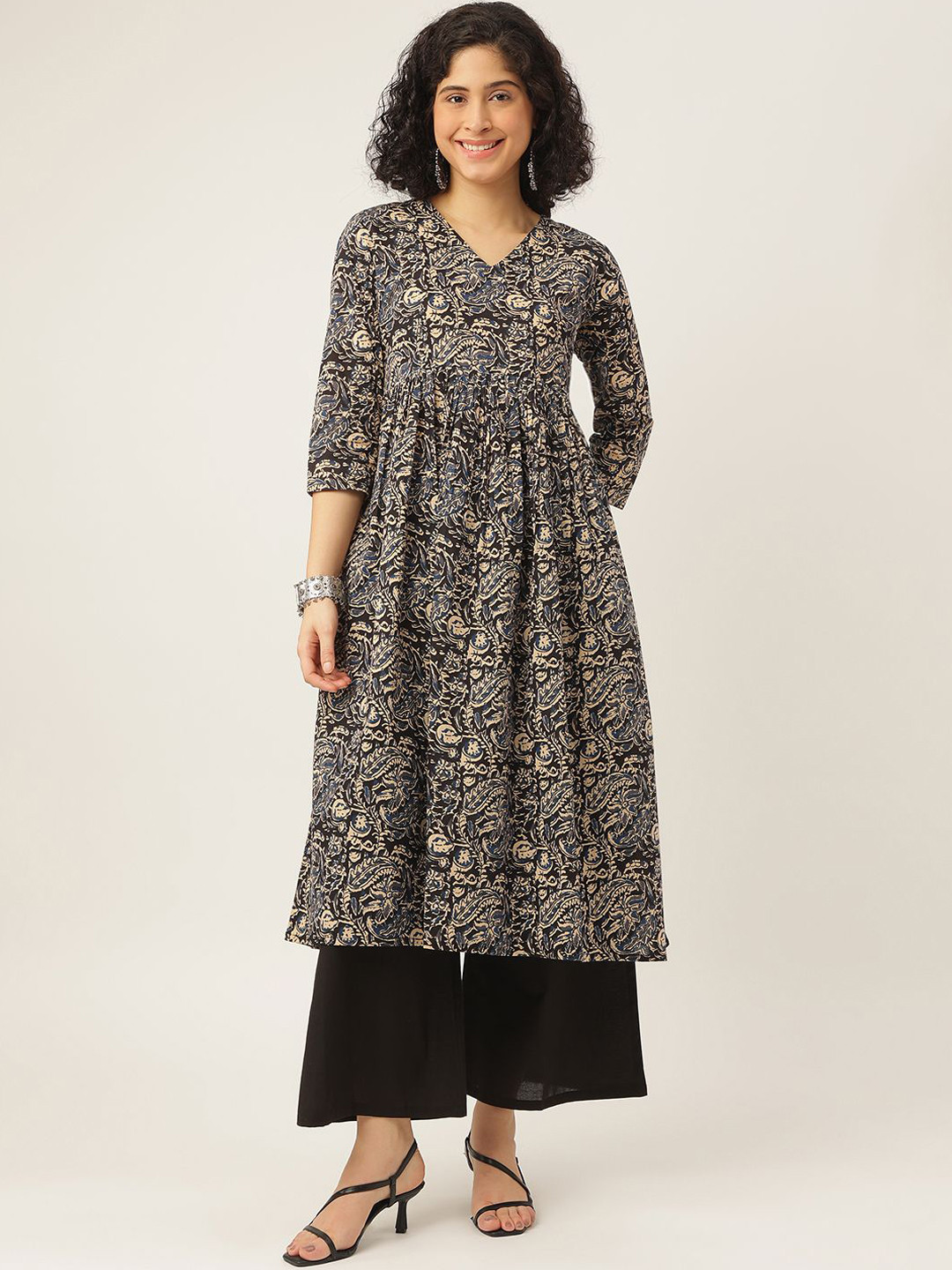 SPARSA V-Neck Floral Printed Pleated Pure Cotton Anarkali Kurta with Palazzos