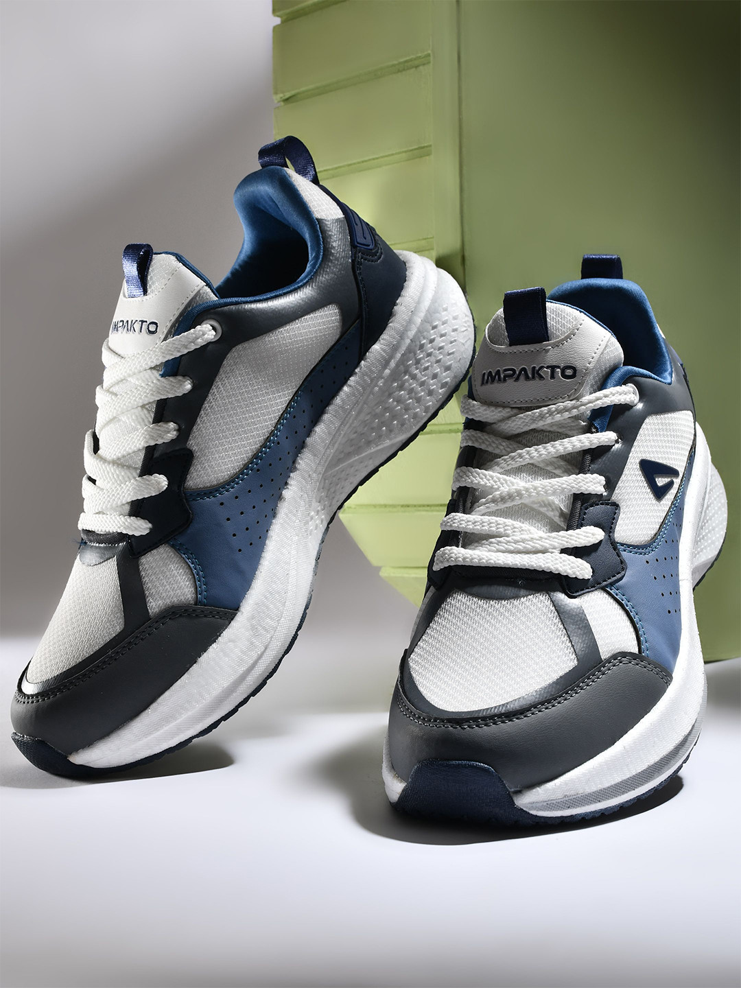 IMPAKTO Men TurboSole Pro Sports Shoes