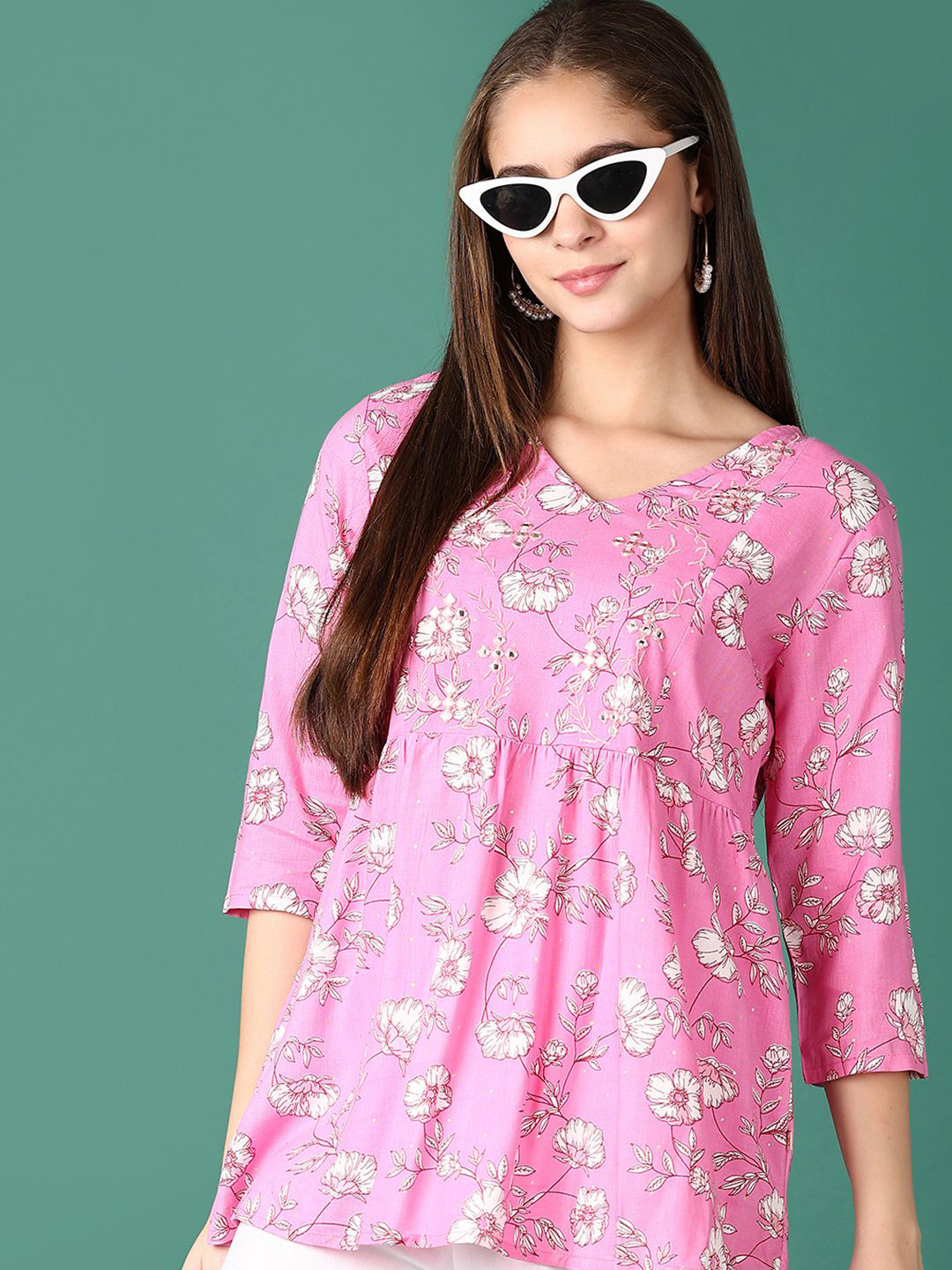 V-Mart Women Floral Printed V-Neck Kurti
