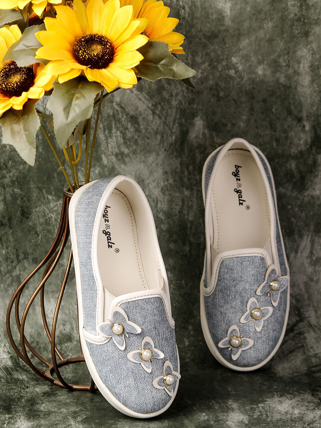 BOYZ N GALZ Girls Embellished Slip-On Sneakers