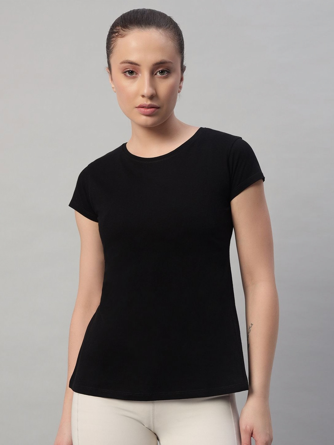 Ap'pulse Women Back Open Sports Tshirt