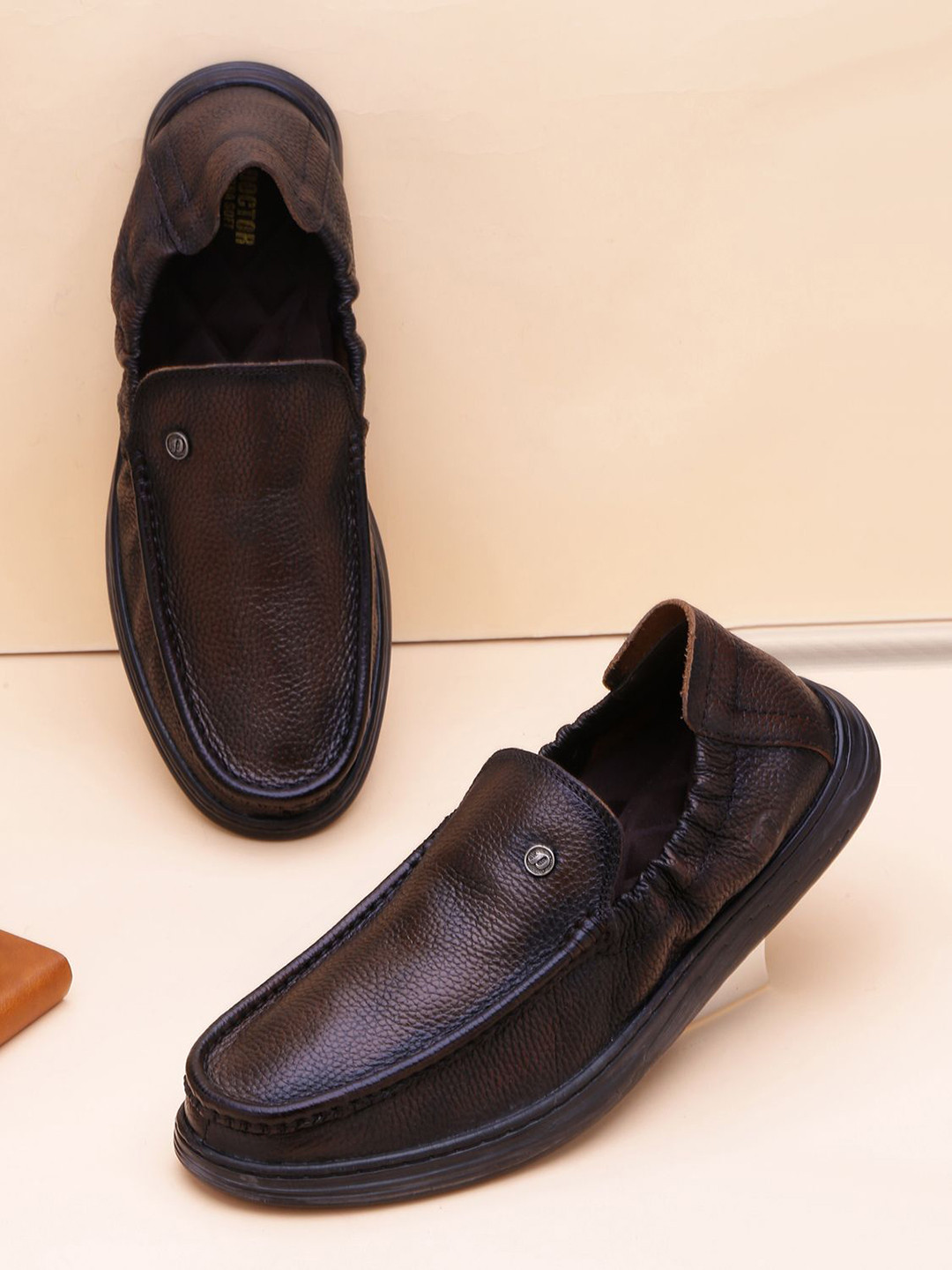 DOCTOR EXTRA SOFT Men Round Toe Formal Loafers