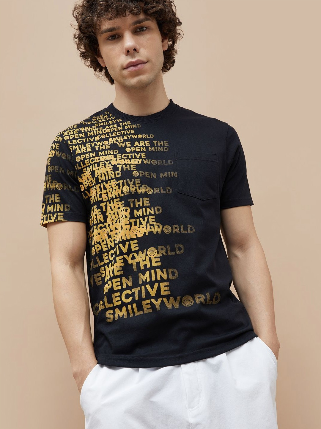 SmileyWorld Men Typography Printed Pockets T-shirt