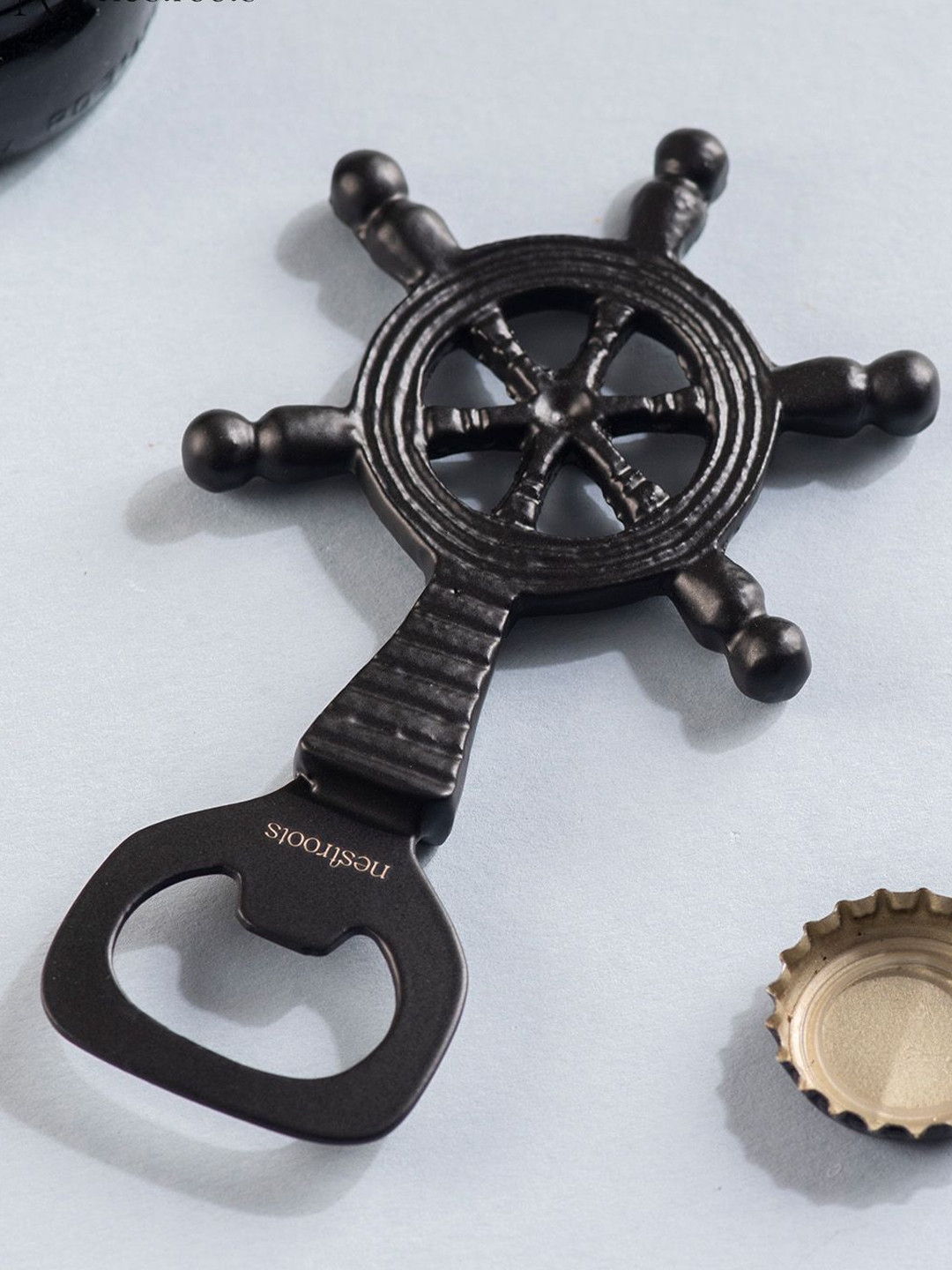 nestroots Black Stainless Steel Ship Steering Wheel Design Bottle Opener