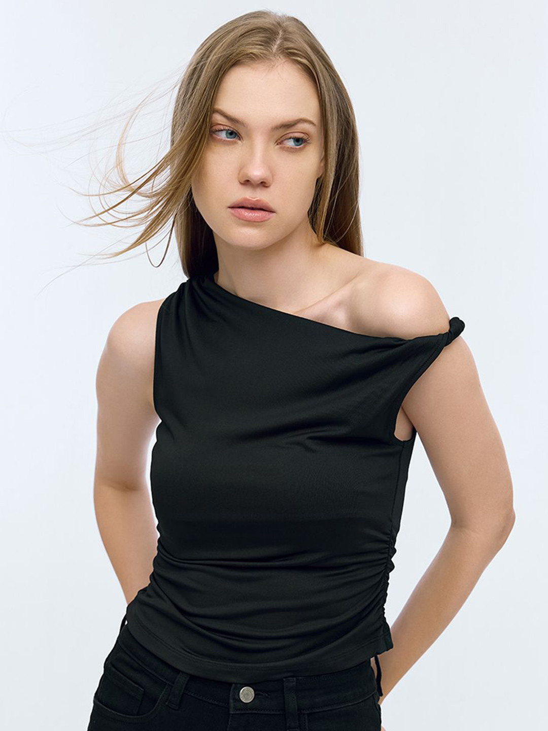 COVER STORY Women Solid One Shoulder Top