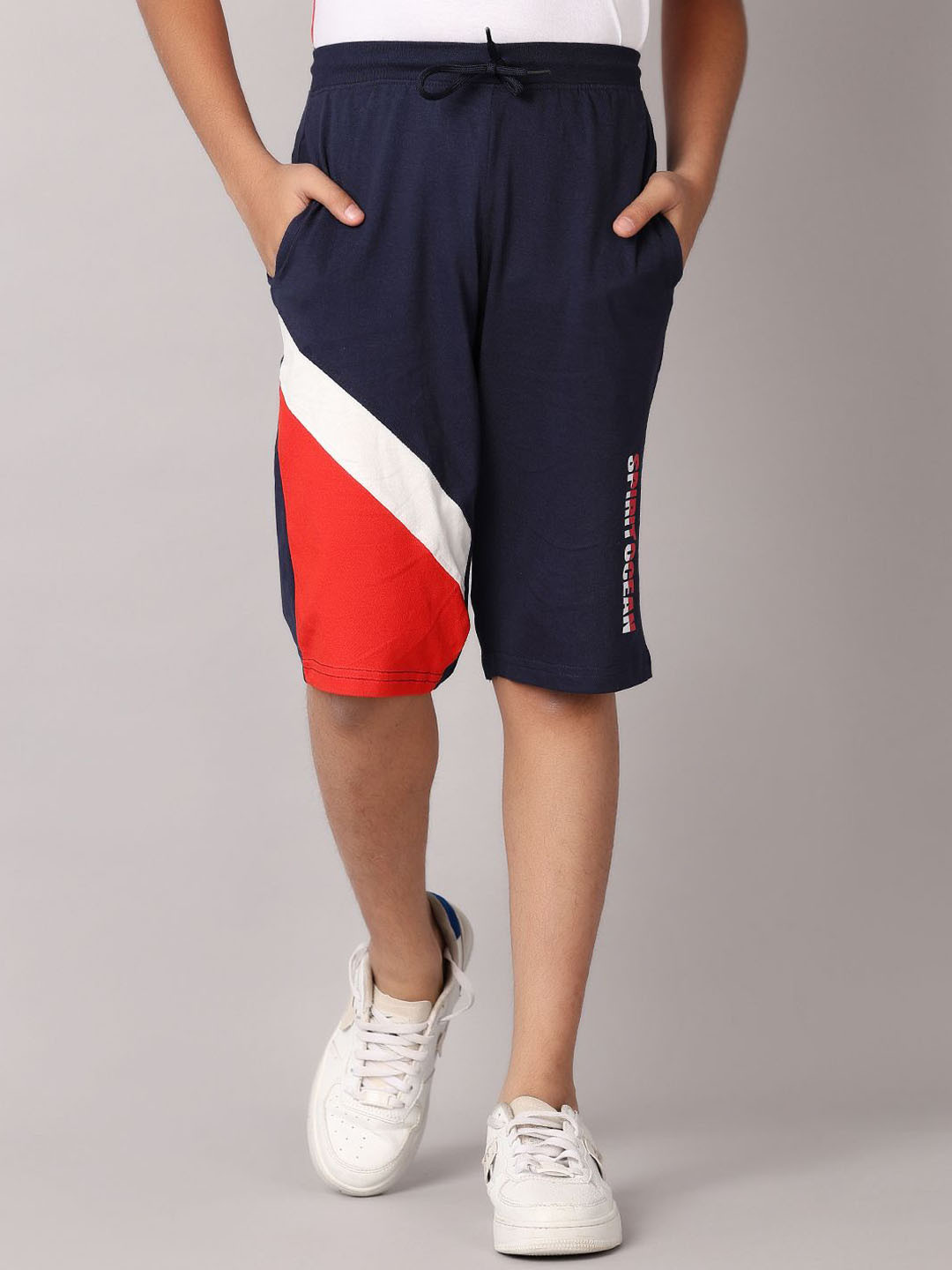 V-Mart Boys Colourblocked Shorts