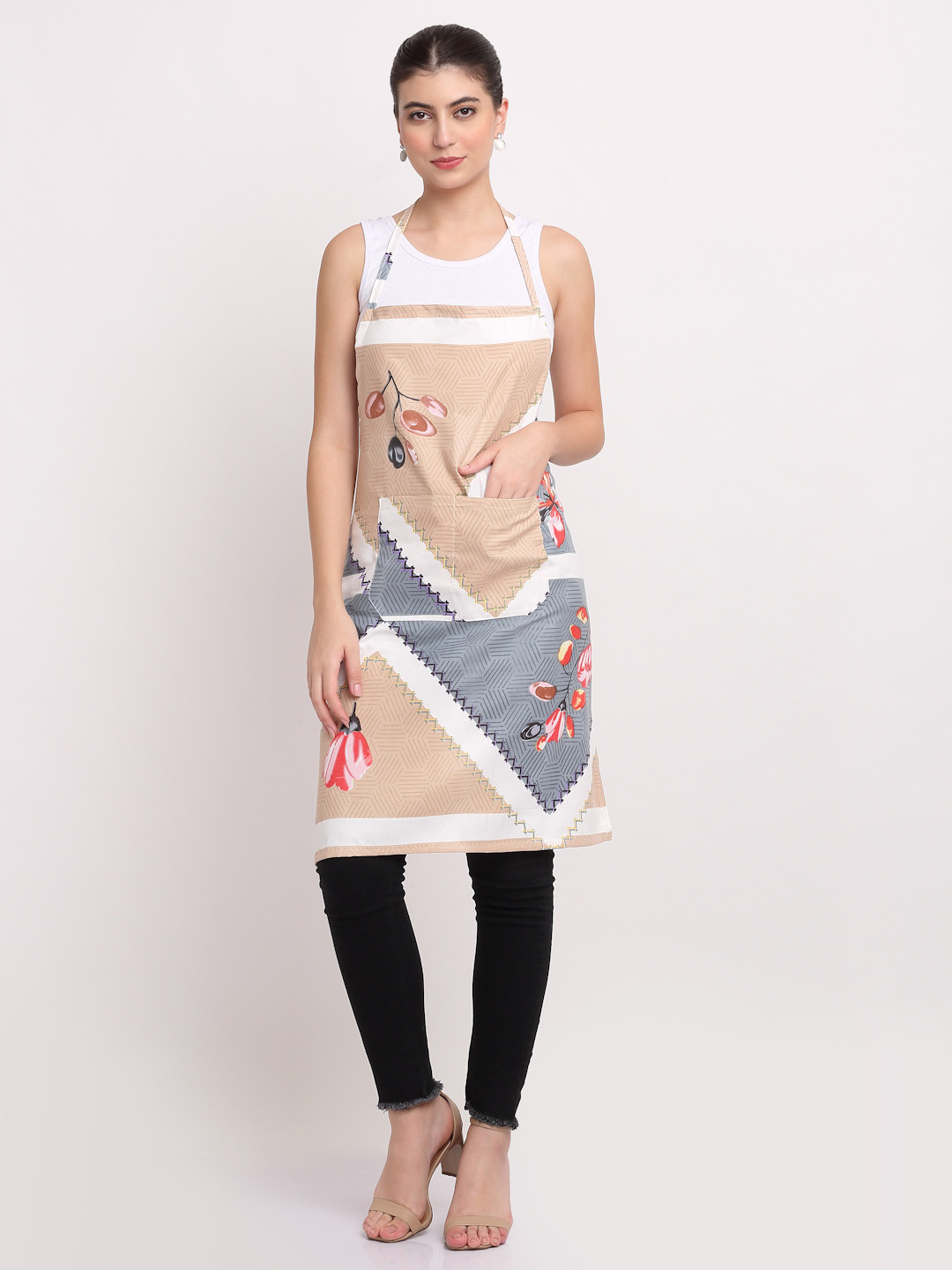 Arrabi Beige & Grey Floral Printed Cotton Aprons With Pockets