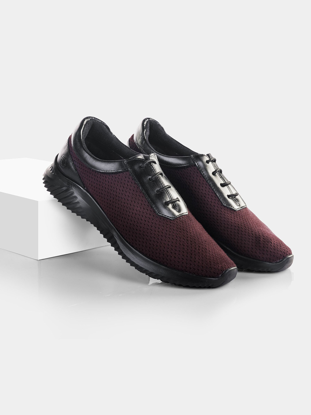 LA MARCA Men Woven Design Leather Slip-On Sneakers