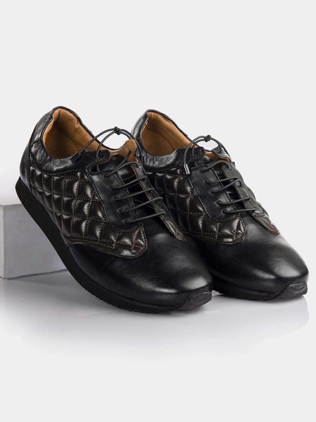 LA MARCA Men Leather Sneakers