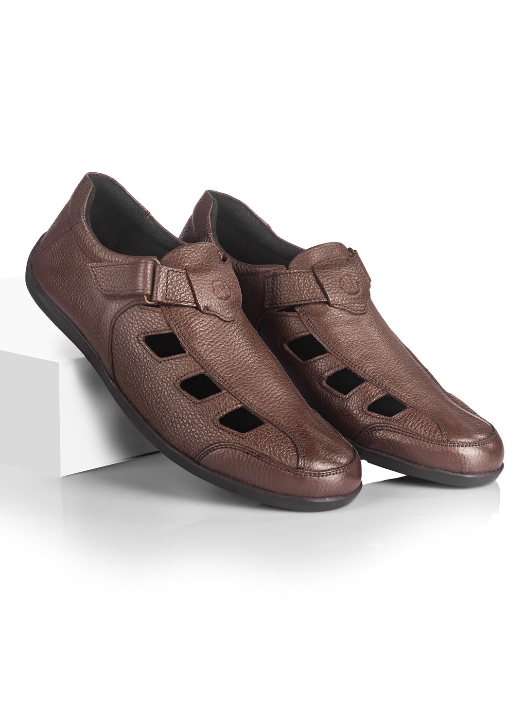 LA MARCA Men Leather Slip-On Sneakers