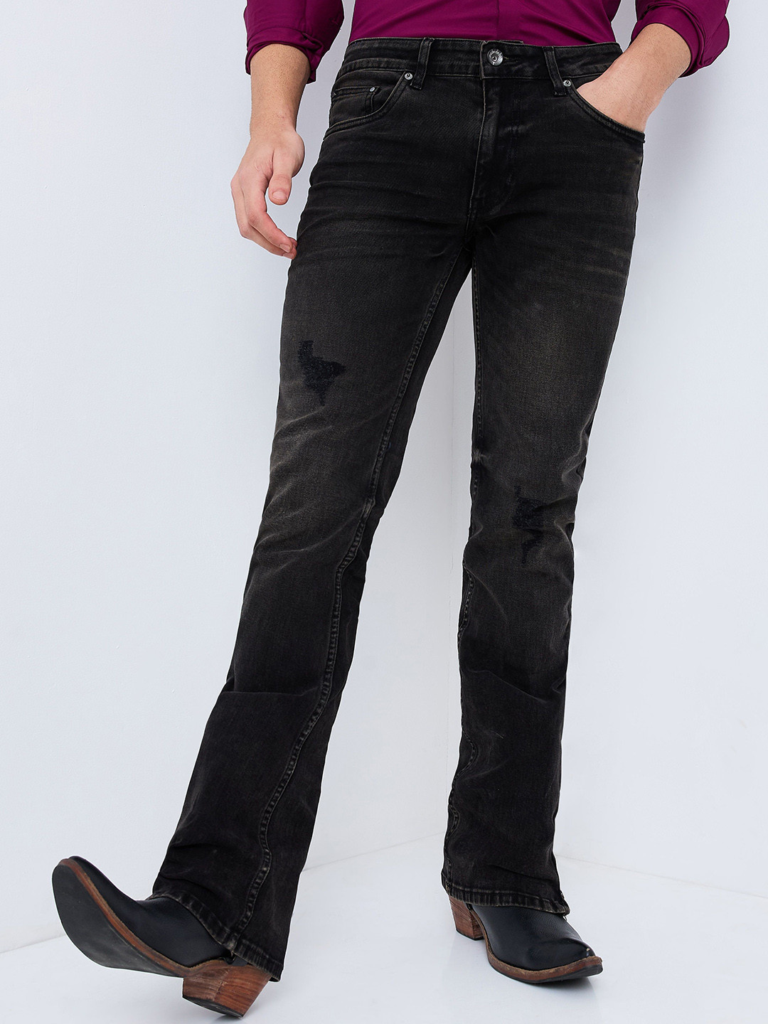 mode de base Men Low-Rise Low Distress Light Fade Bootcut Stretchable Jeans