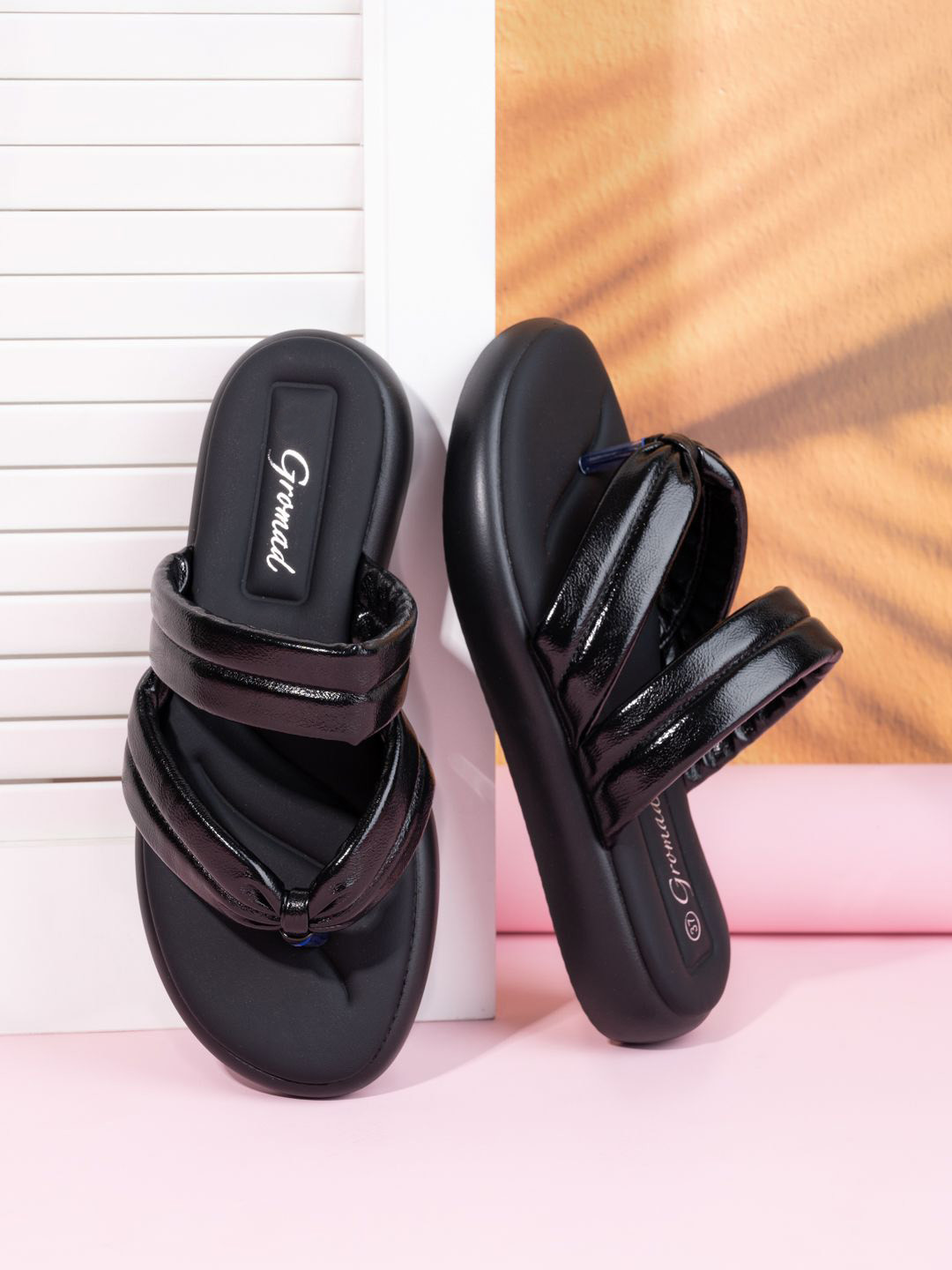 BRISKERS Gromad Cozy Corner Open Toe Flats