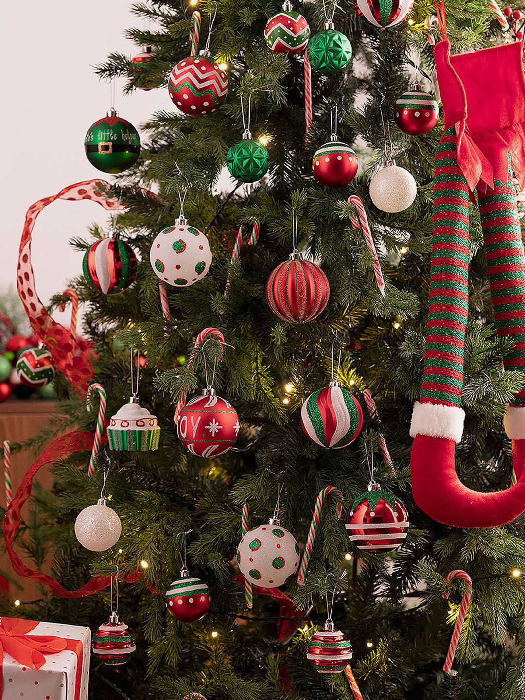 Little Surprise Box LLP Red 16-Pcs Christmas Tree Hangings