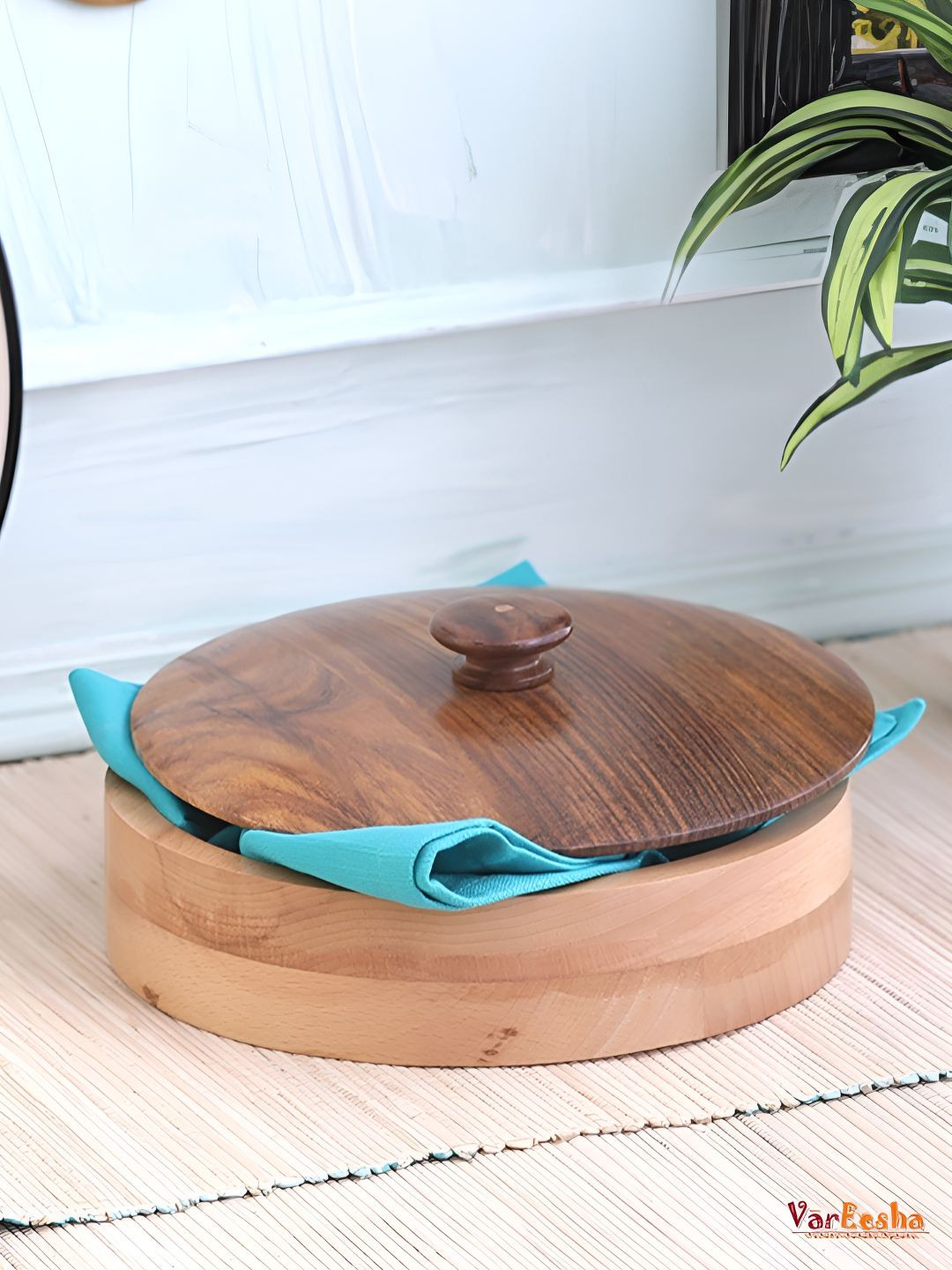 VarEesha Brown Wooden Roti Box