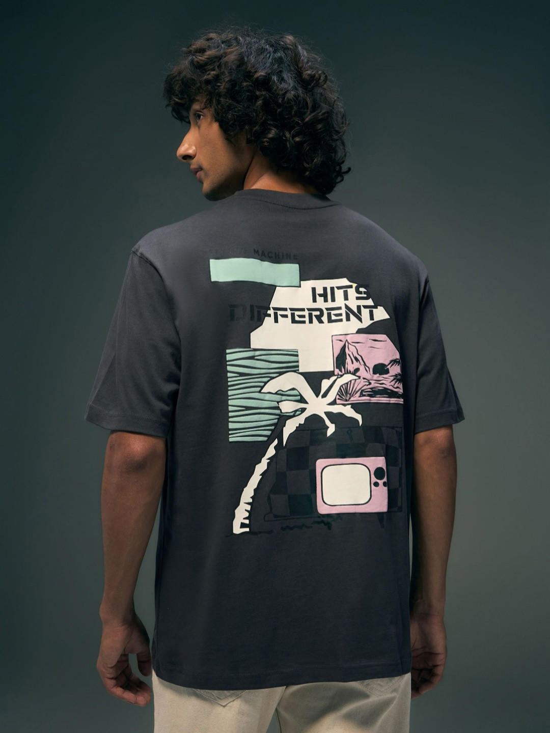 Flying Machine Street Vibe Graphic Printed Pure Cotton Relaxed Fit T-shirt