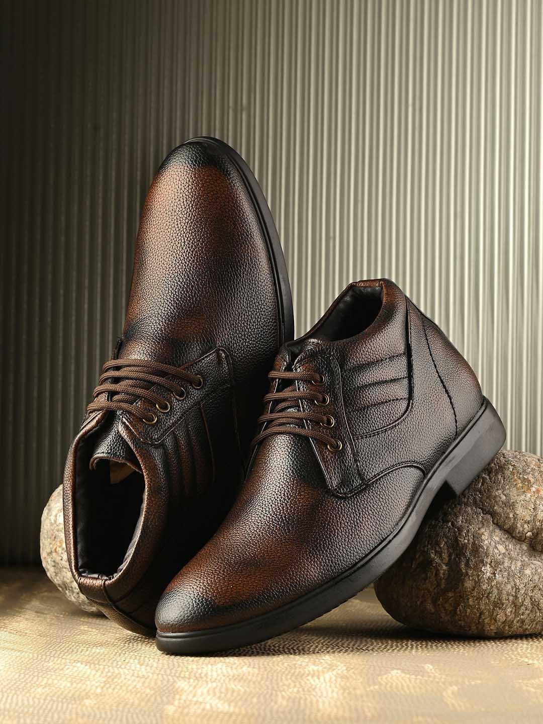 BUCIK Men BCK10411Textured Regular Boots