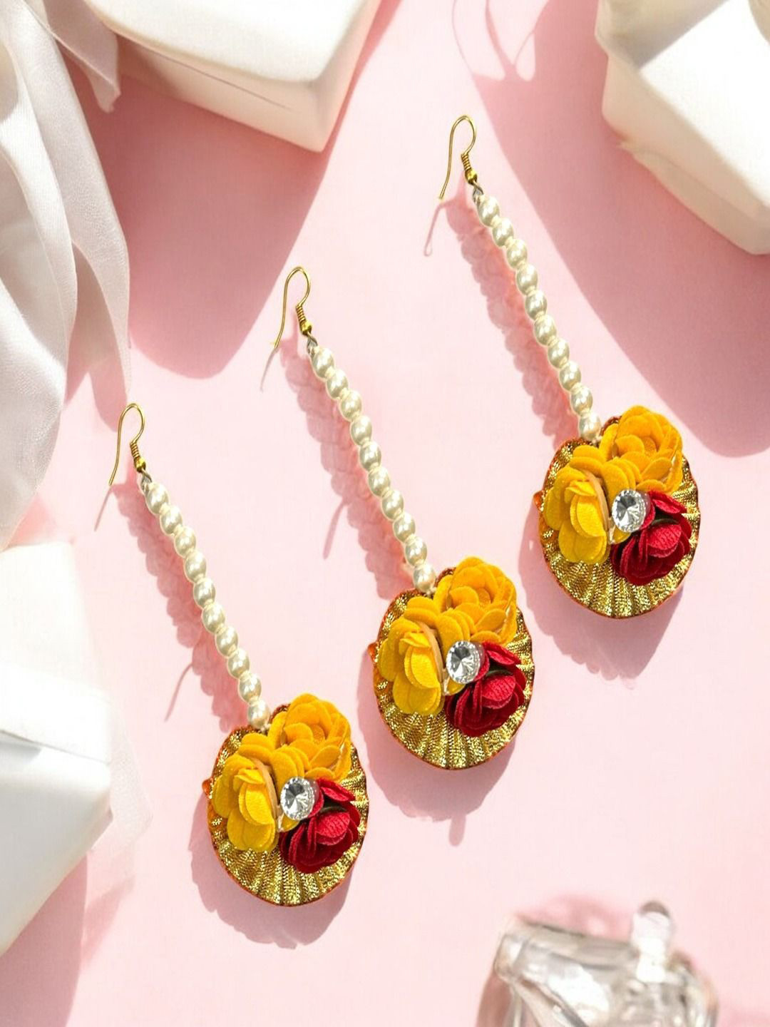 AccessHer Set of 6 Pearl Beaded Flower Maang Tikka