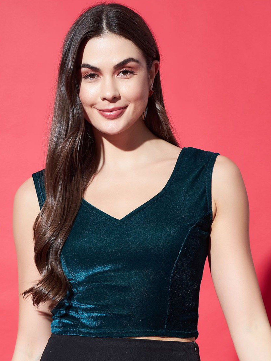 VAARARO V-Neck Velvet Saree Blouse