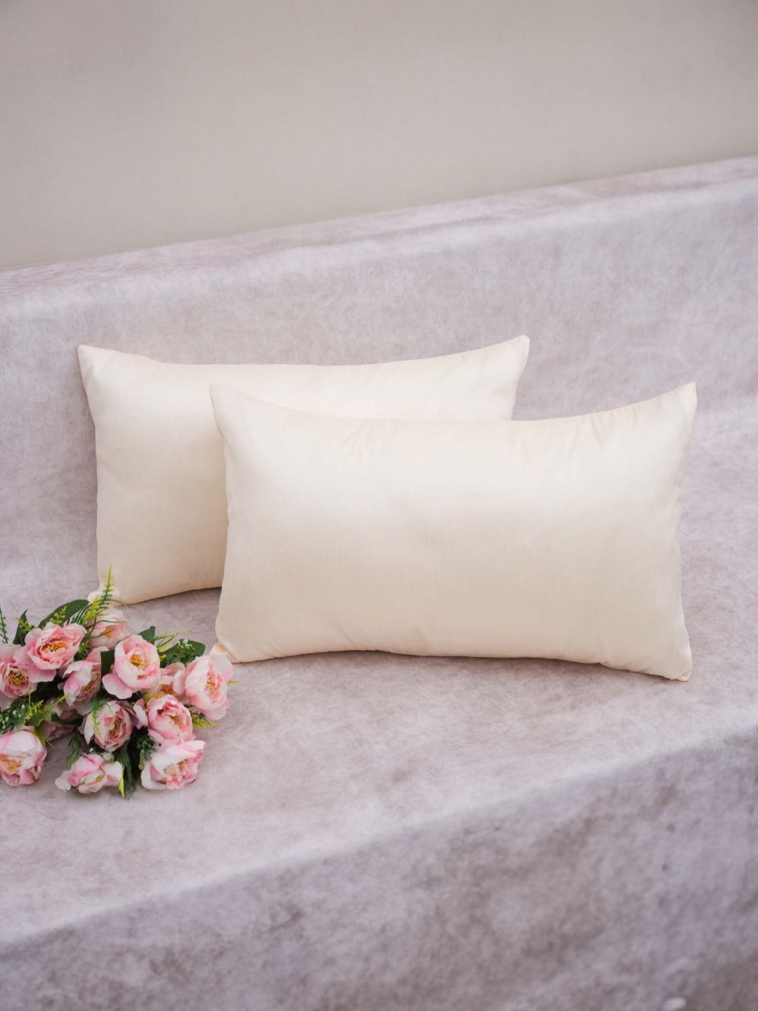RoyalDeco Cream-Coloured Set of 2 Rectangle Cushion Covers