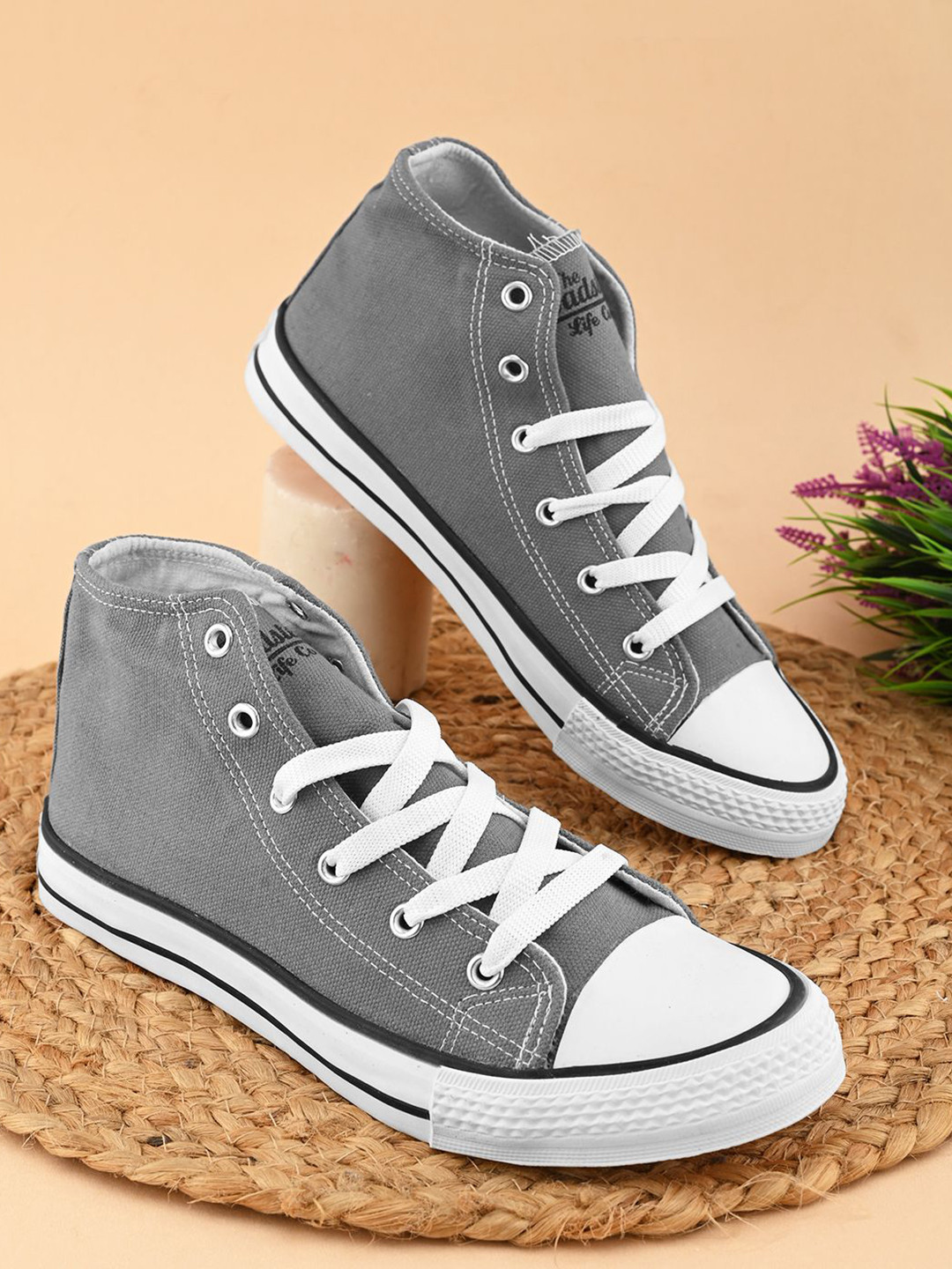 The Roadster Lifestyle Co Women Lace Up Round Toe Casual Sneakers Casual Shoes