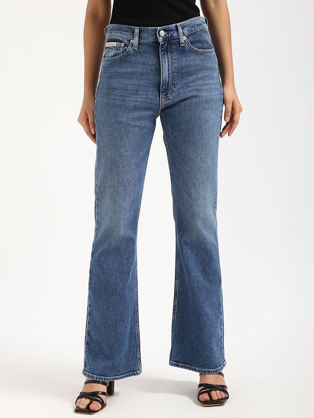 Calvin Klein Jeans Women Fashion Mid-Rise Clean Look Flared Light Fade Jeans