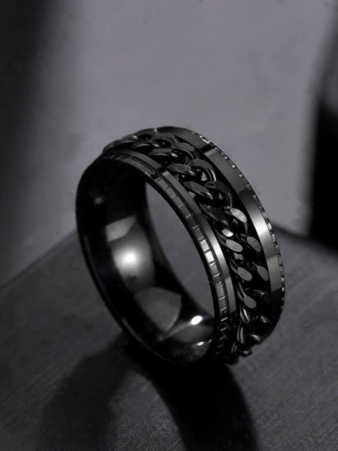 Lila Unisex Silver-Plated Stainless Steel Chain Rotatable Finger Ring