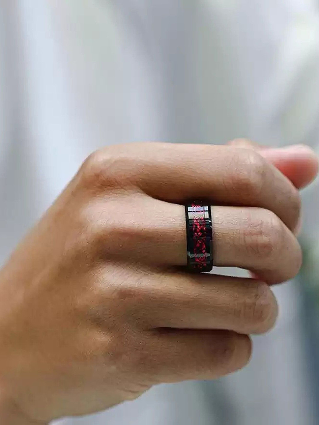 Lila Unisex Stainless Steel Dragon-Designed Finger Ring