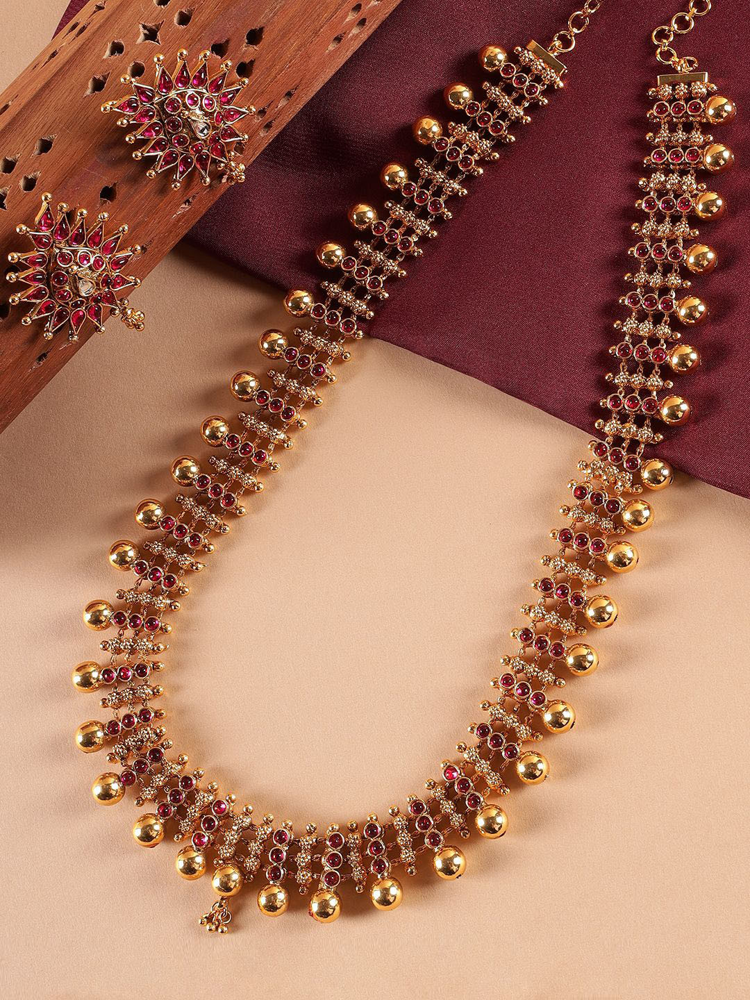 Kattam Gold-Plated Stone Studded & Beaded Jewellery Set