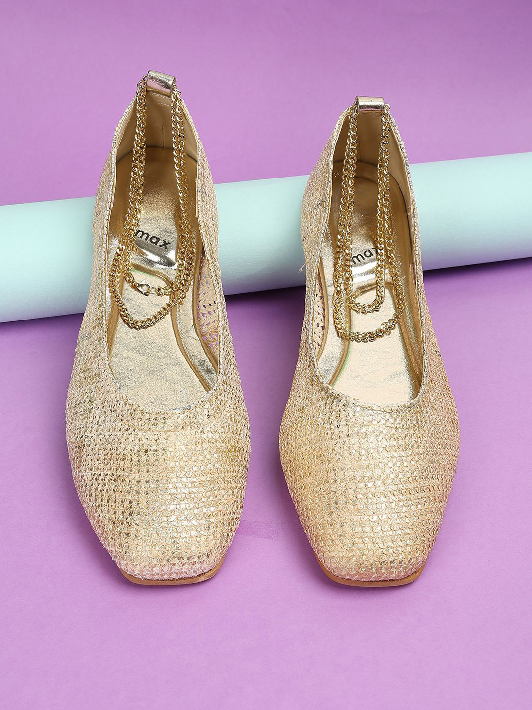 max Women Textured Ballerinas Flats