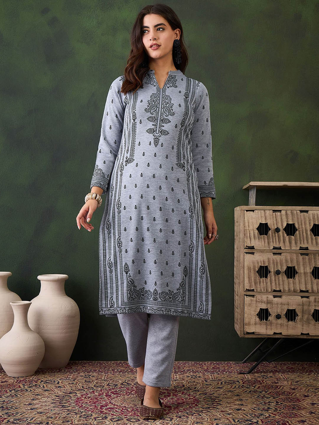 Sangria Self Design Winter Kurta & Trouser