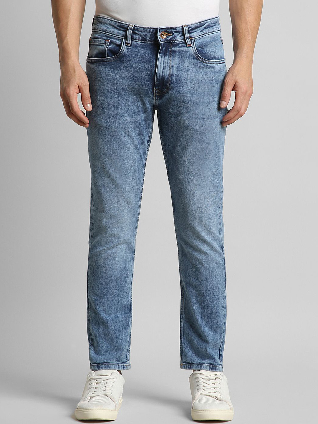 SIMON CARTER LONDON Men Pure Cotton Classic fit Whiskers and Chevrons Heavy Fade Jeans