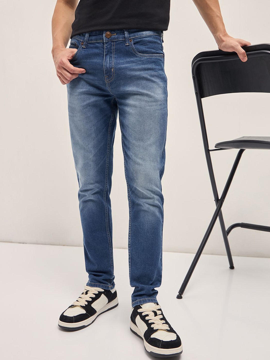 THE BEAR HOUSE Men Slim Fit Light Fade Stretchable Jeans