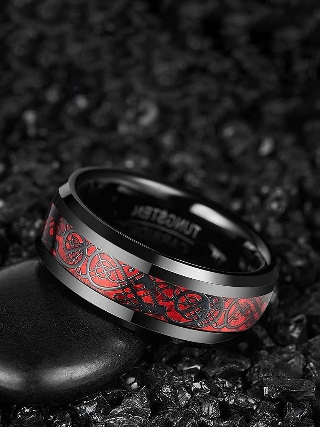 Lila Stainless Steel Chain Dragon Thumb Valentine Finger Ring