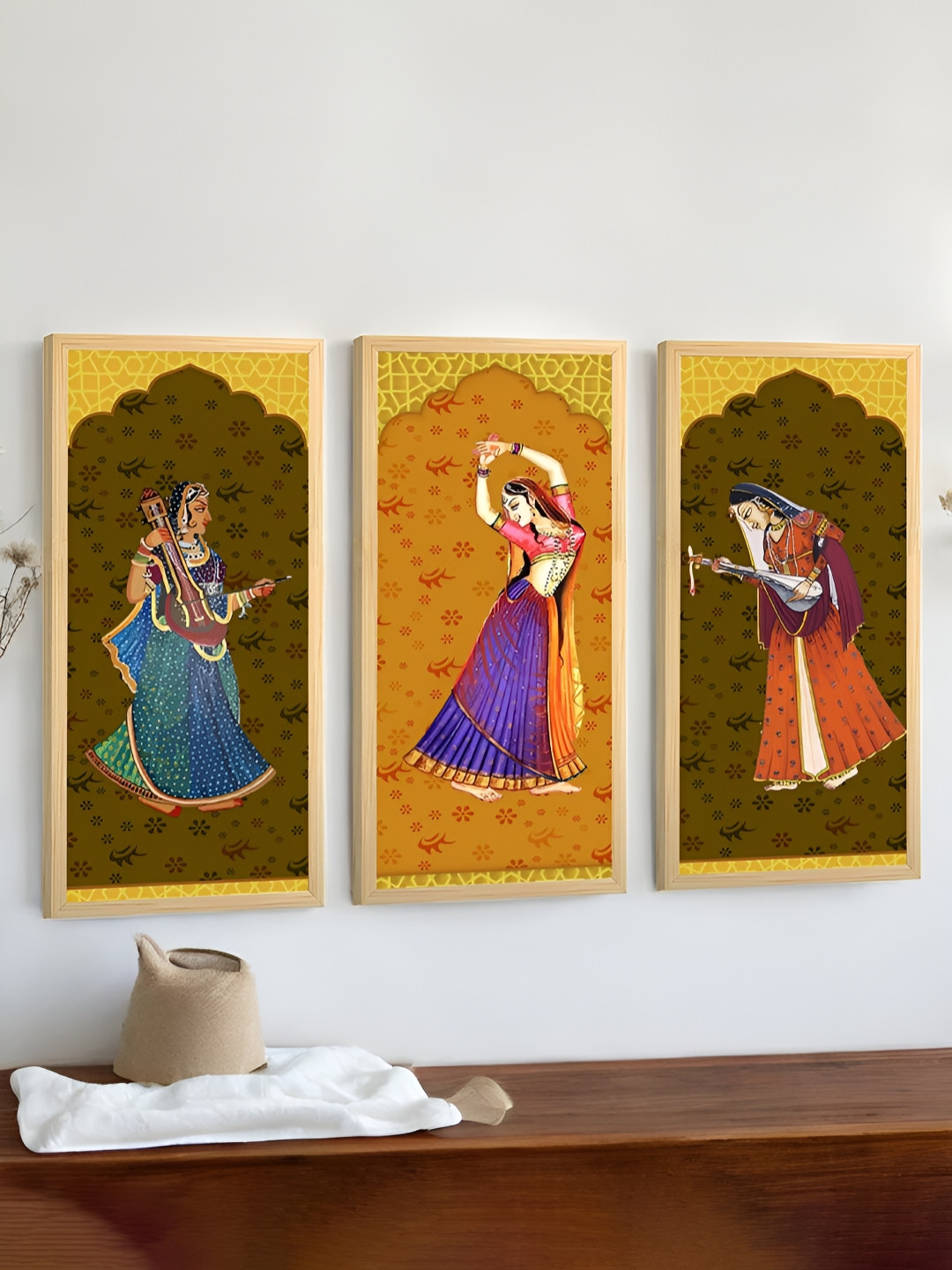 Art Street Dancing Ladies With Musicians Synthetic Wood 3 Piece Wall Paintings Wall Art