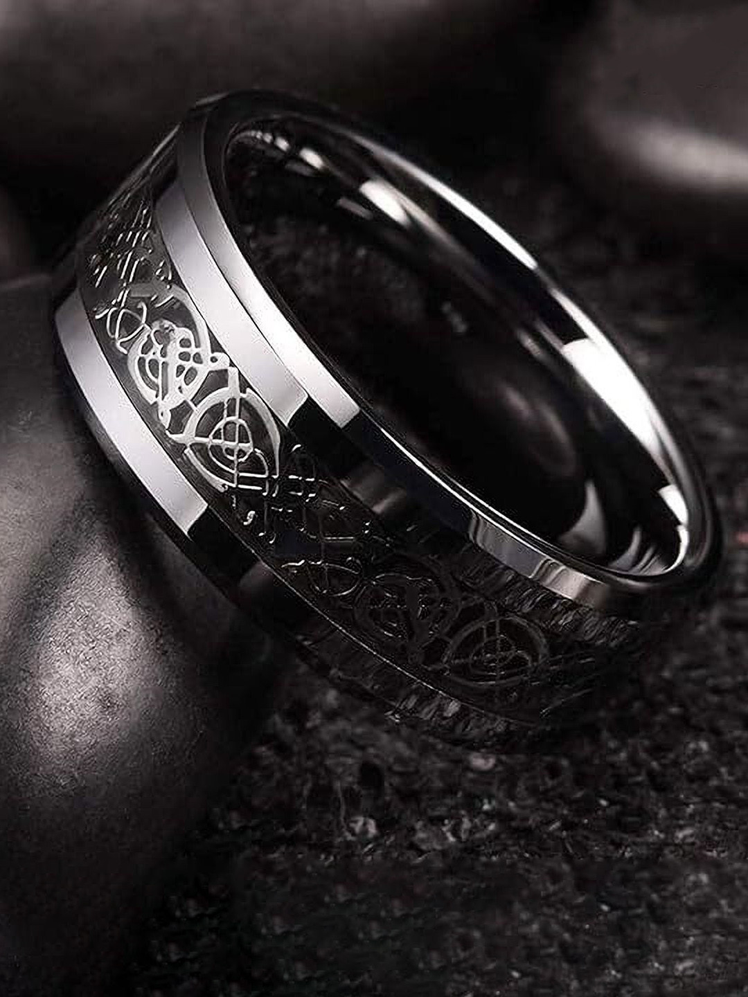 Lila Textured Thumb Finger Ring