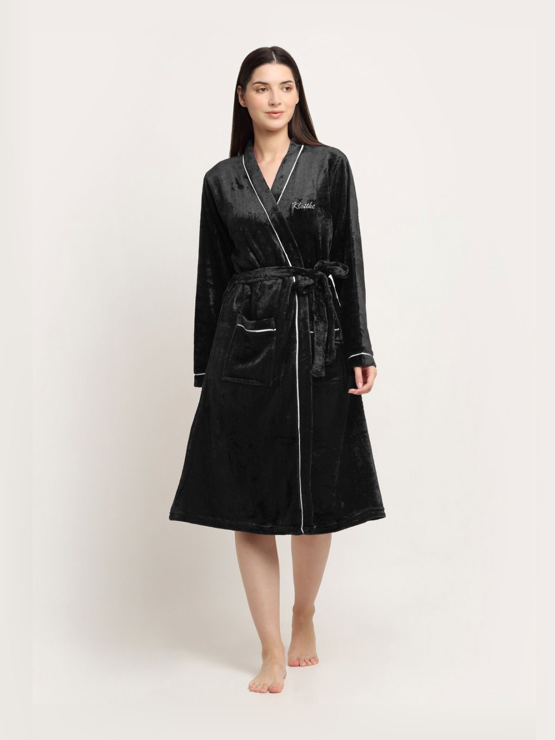 KLOTTHE Black Solid Wool Drawstring Knee Length Bath Robe-M