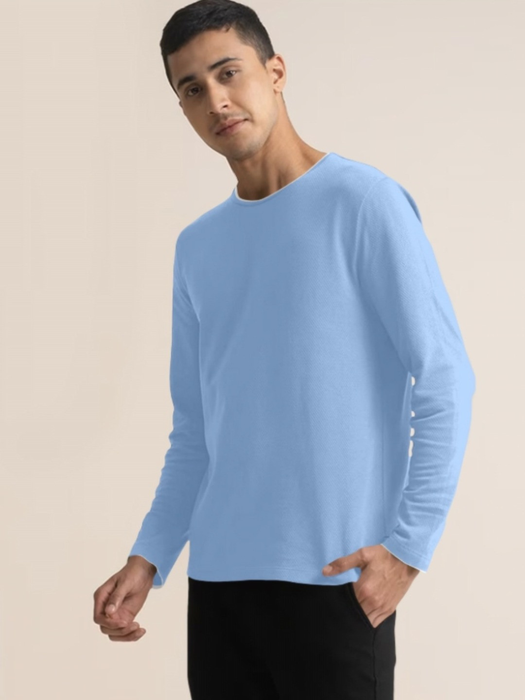 Metronaut Men Solid Round Neck Cotton Slim Fit T-shirt
