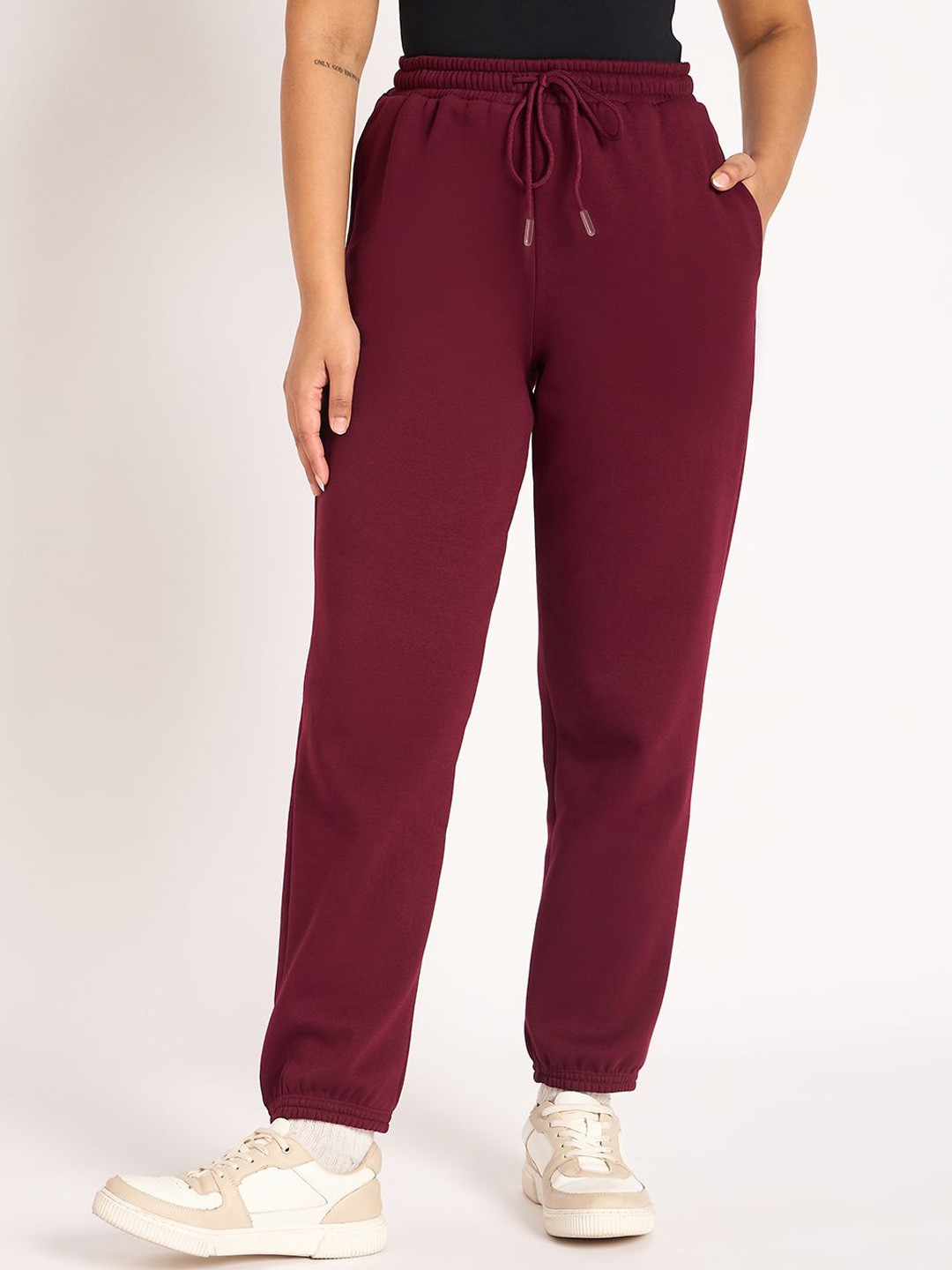 FEMMELLA Women Regular Fit Mid-Rise Joggers Trousers