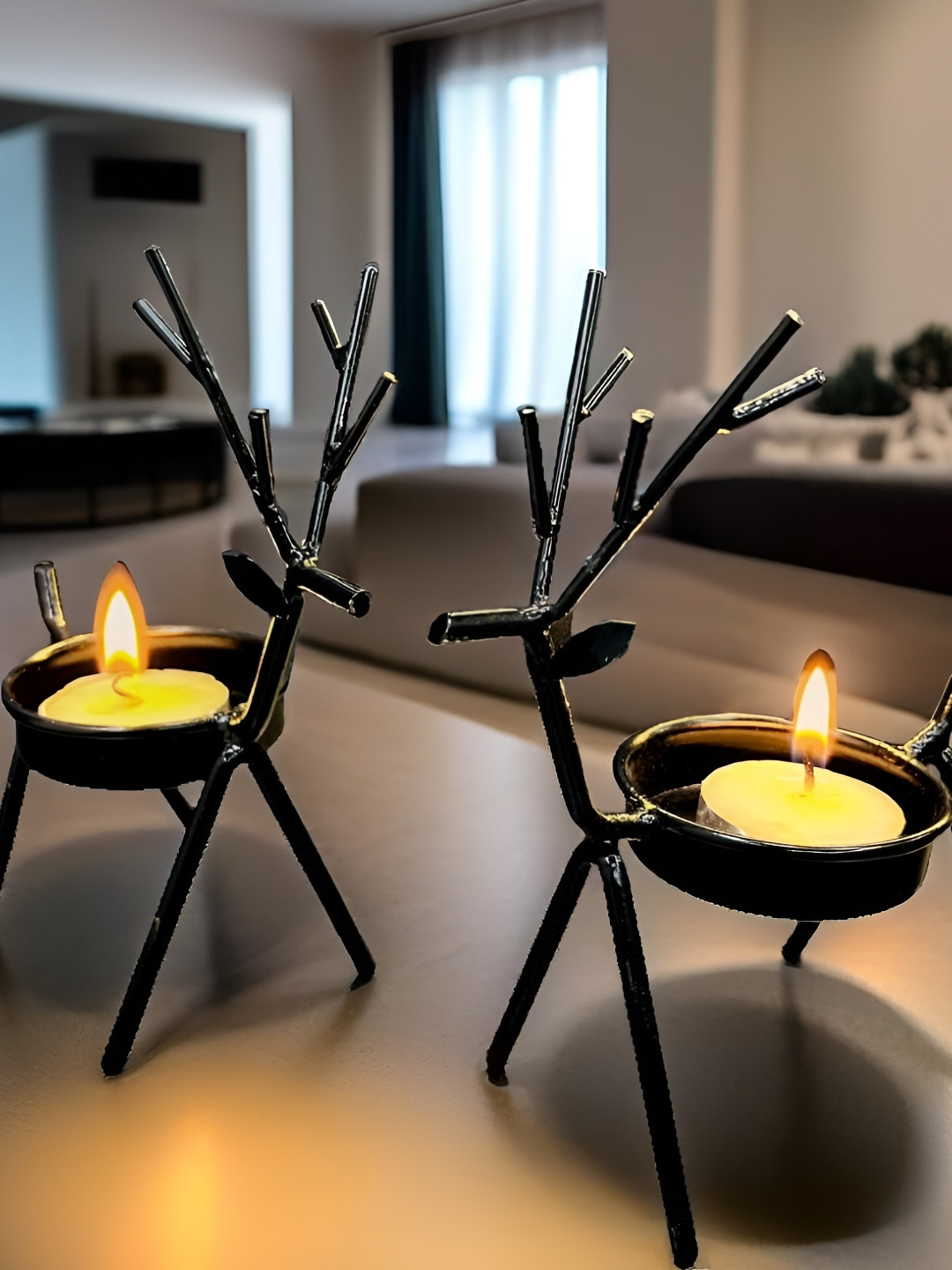 Akaar Black Set of 2 Candle Holder