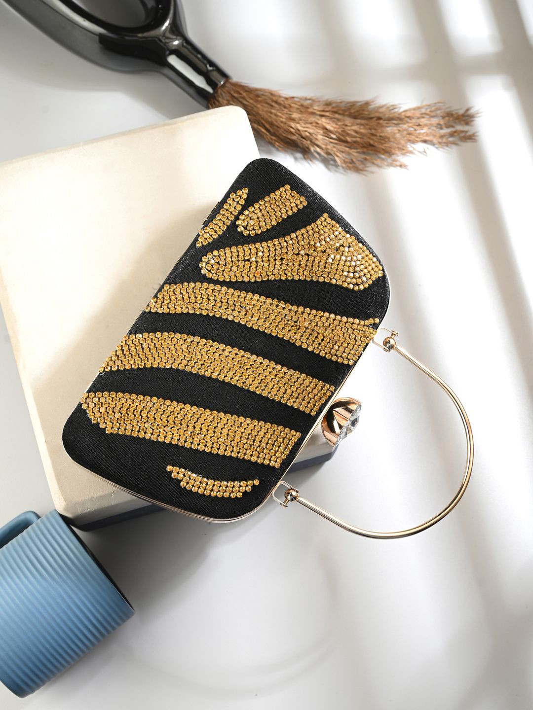 Sangria Tiggerr Small Boat Clutches