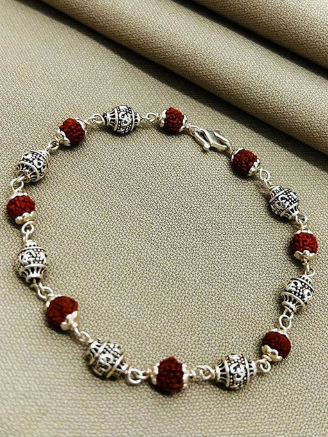 Satlaa Women Sterling Silver Silver-Plated Kada Bracelet