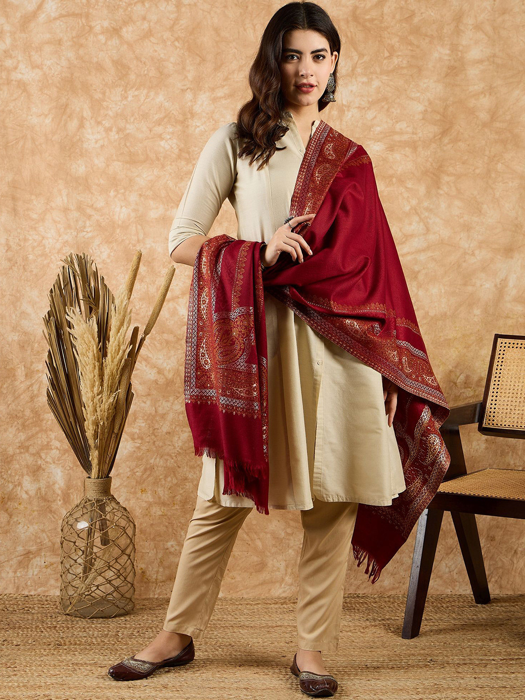SAHASIKA Ethnic Motifs Woven Design Shawl