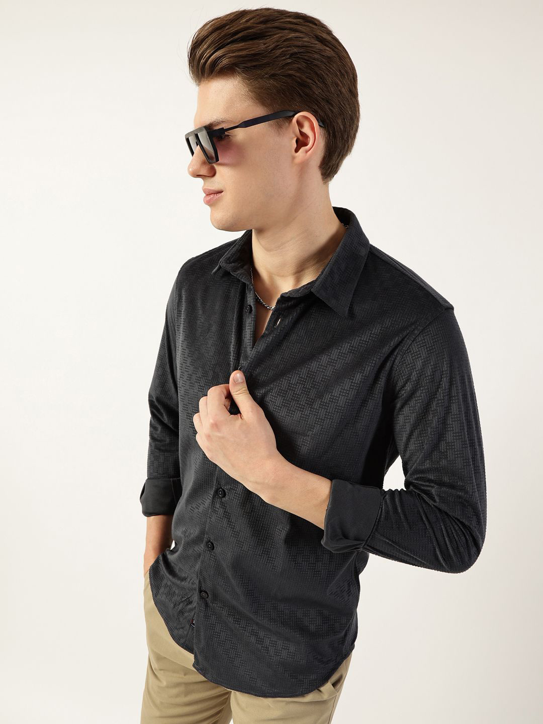 Thomas Scott Men Classic Spread Collar Textured Solid Slim Fit Casual Shirt