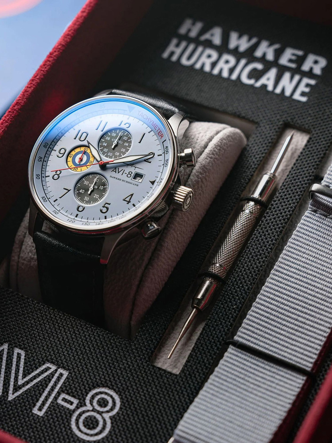 AVI-8 Men Brass Dial & Leather Straps Analogue Chronograph Watch AV-4011-0V